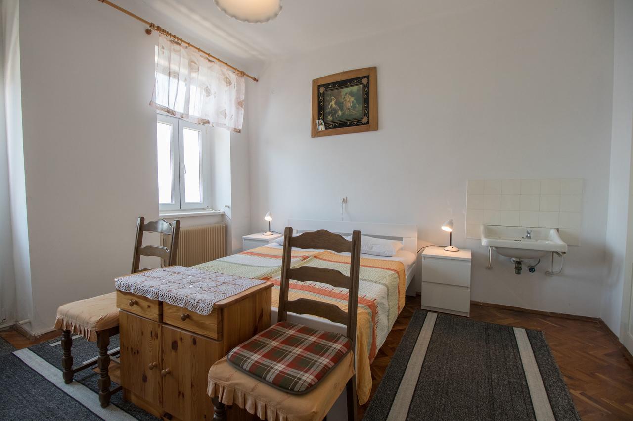 Apartments Josip By The Sea Novi Vinodolski Esterno foto