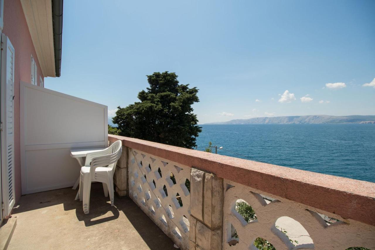 Apartments Josip By The Sea Novi Vinodolski Esterno foto