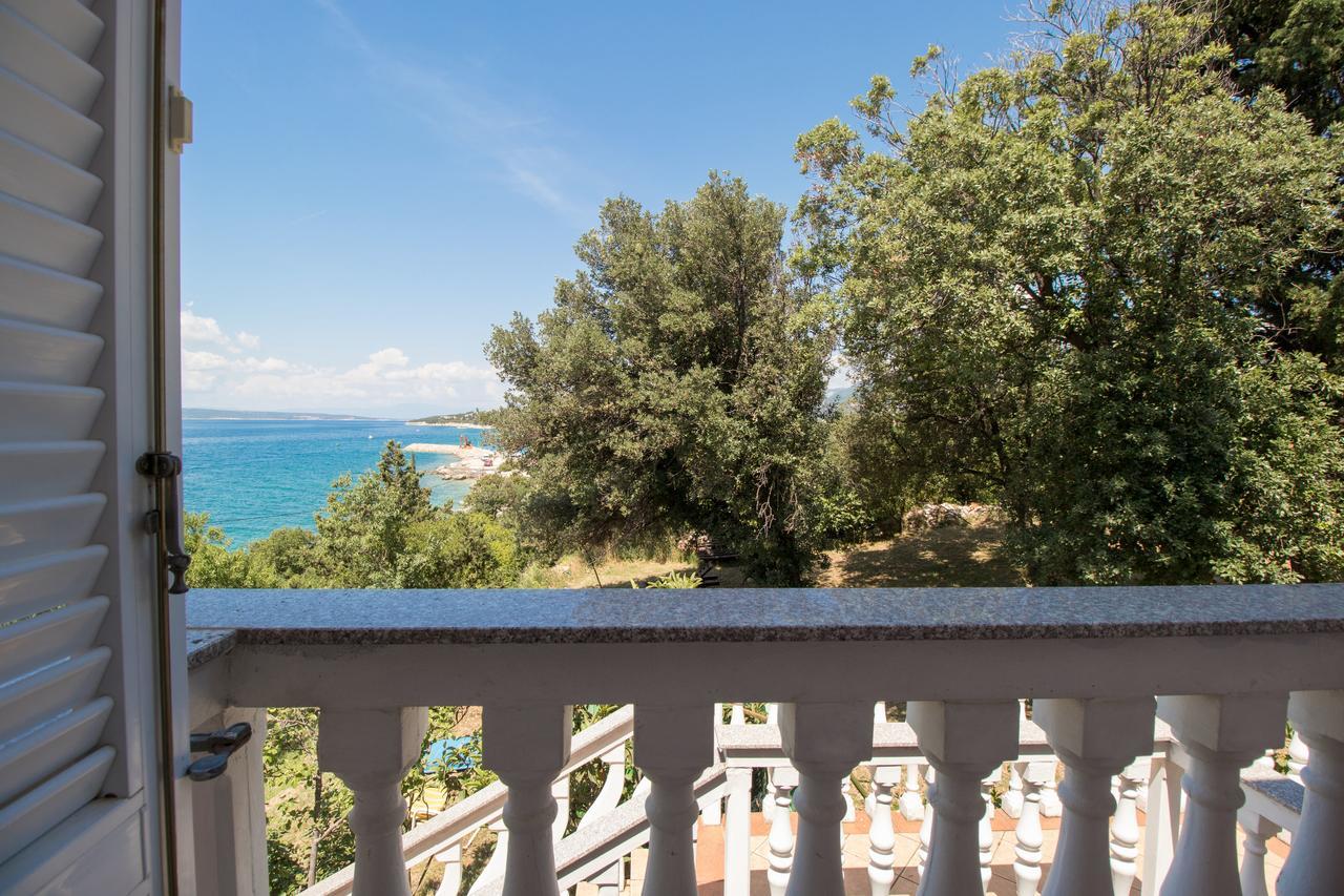 Apartments Josip By The Sea Novi Vinodolski Esterno foto